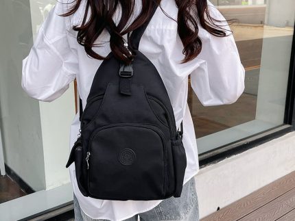 MEDIUM BOBBY BAG
