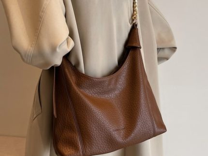 TRUNK SLINGBAG